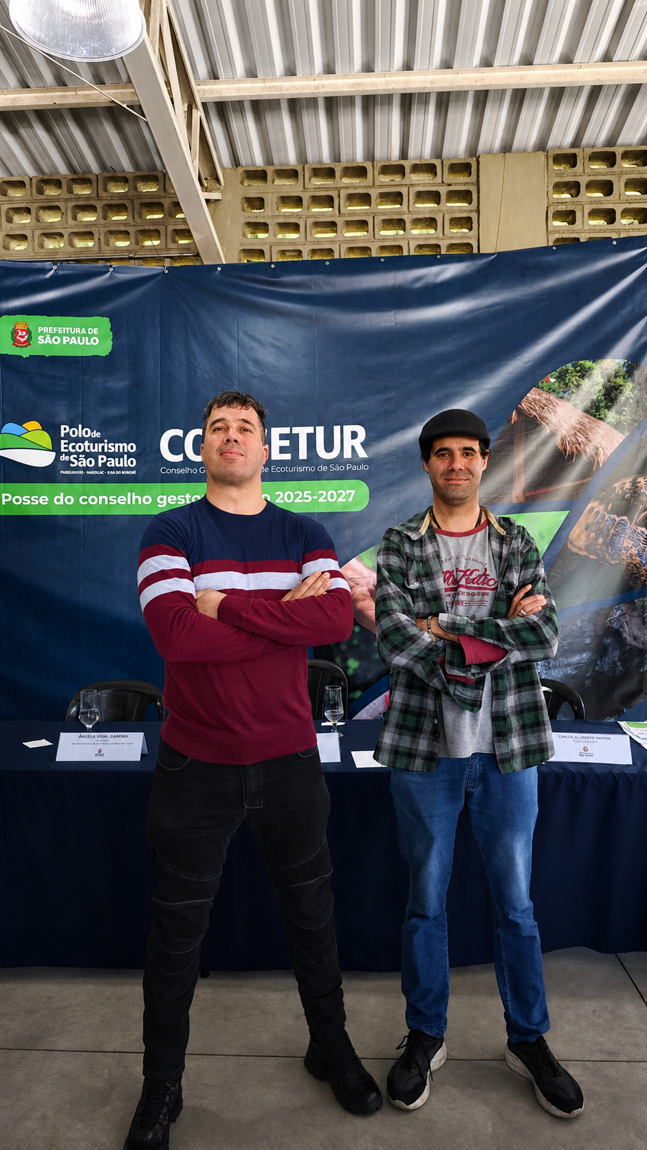 Pessoas participando de uma atividade coletiva no Polo de Ecoturismo de São Paulo